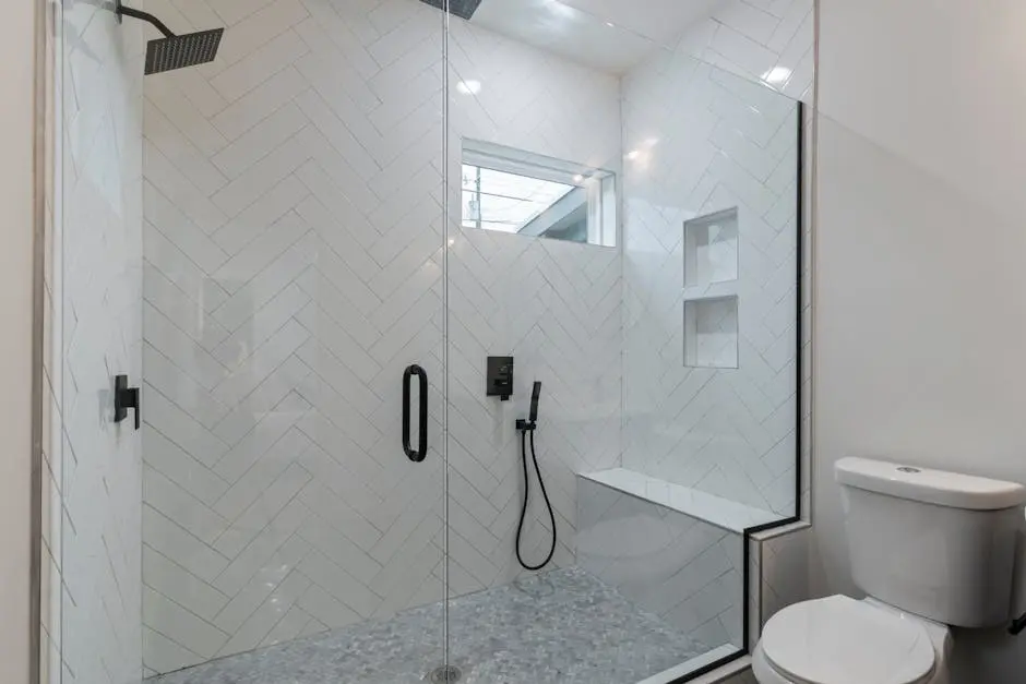 12 Reasons to Upgrade to a Walk-In Shower for Better Accessibility